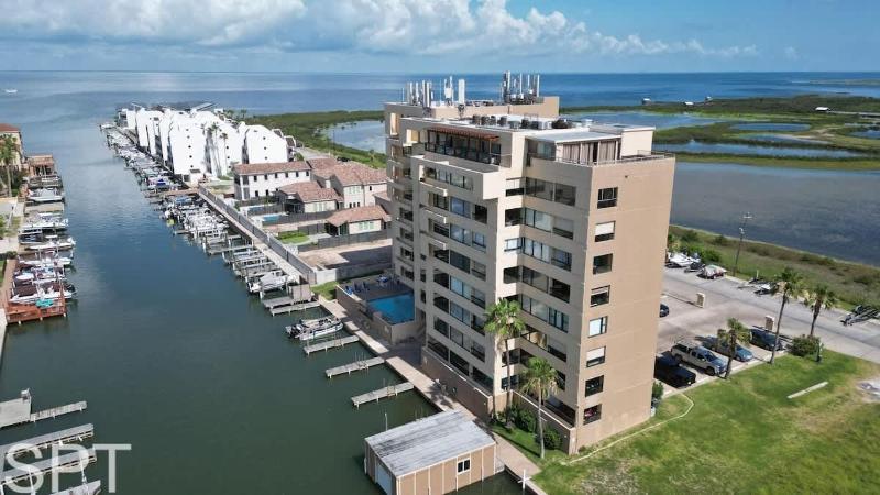 Landfall 22 home - image 25