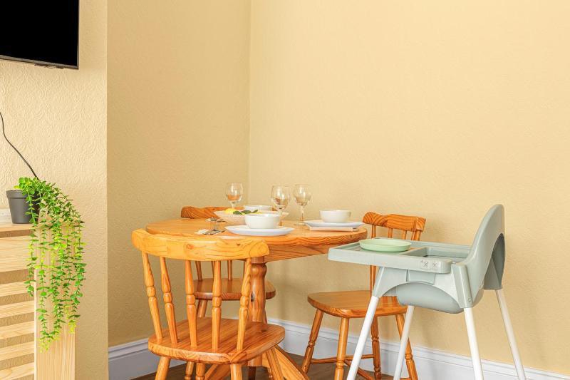 RosewickVilla wt Office Garden & Free Parkin… - image 17