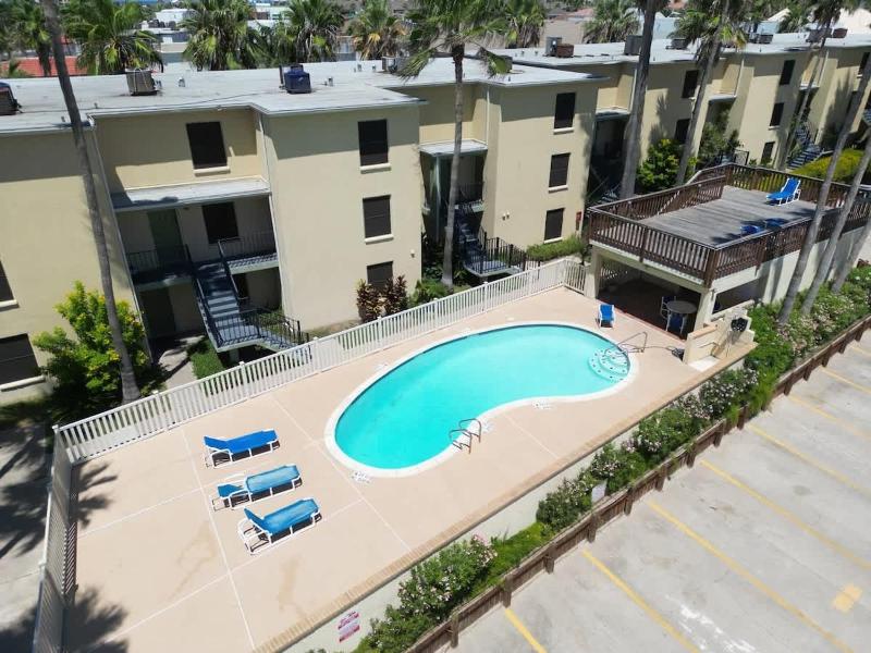 2 Levels Pool Near Beach 2 Patios apts - image 45