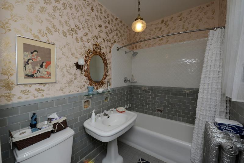 Suite / Horace Suite image 2