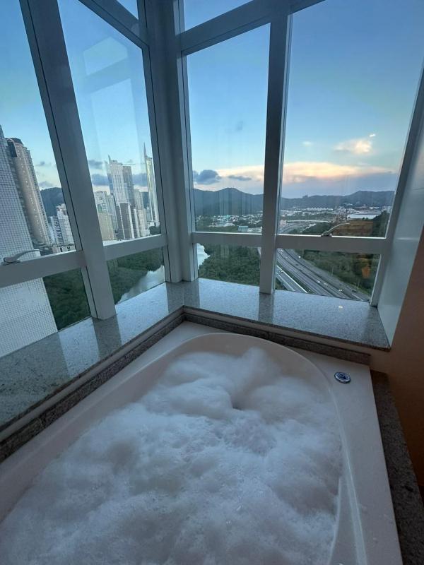 Luxury with Spa at Marina Beach Towers - image 36