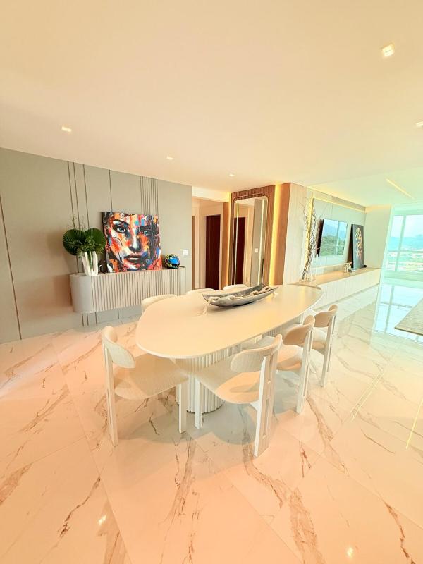 Luxury with Spa at Marina Beach Towers - image 22