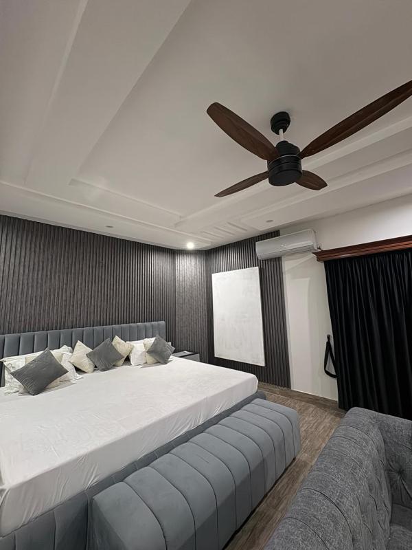 Zee Suites - image 12