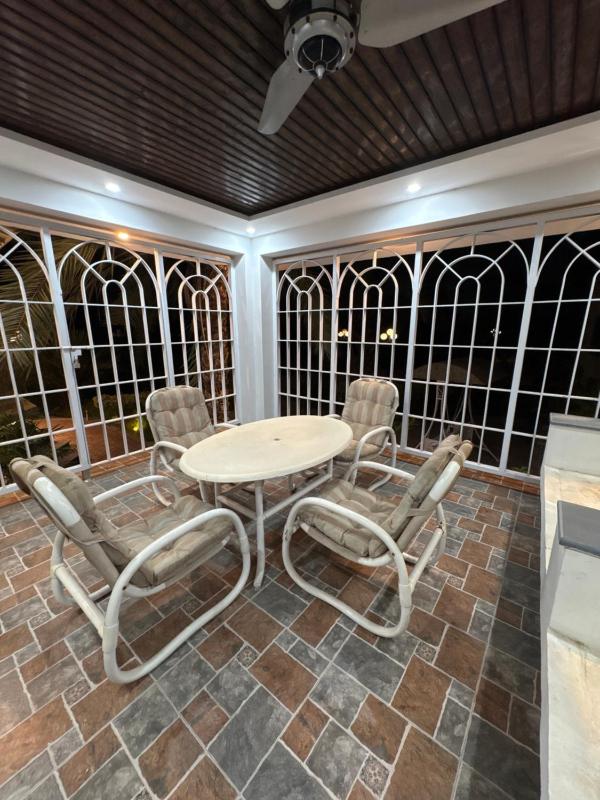 Zee Suites - image 3