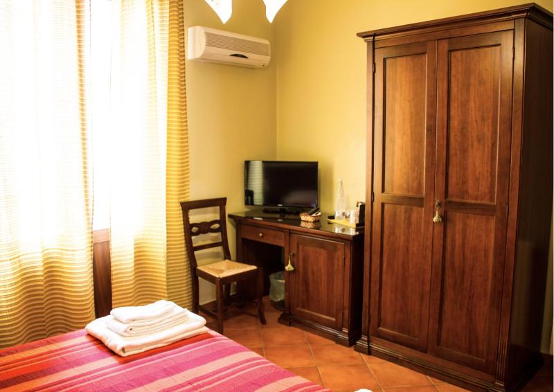 Suite with Sea View image 3