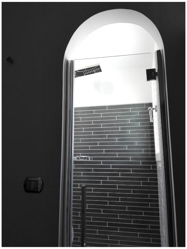 Double Room with Private Bathroom image 3