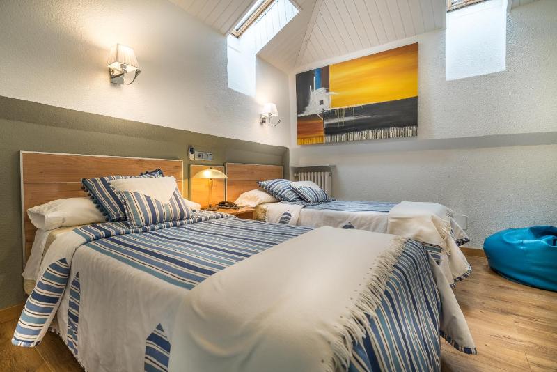 Quadruple Room  image 4