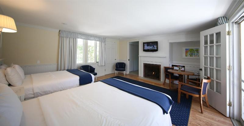 Standard Room image 2