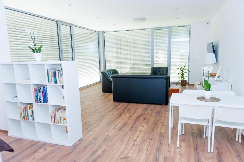 Two-Bedroom Villa image 4