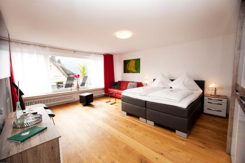 Deluxe Double Room image 1