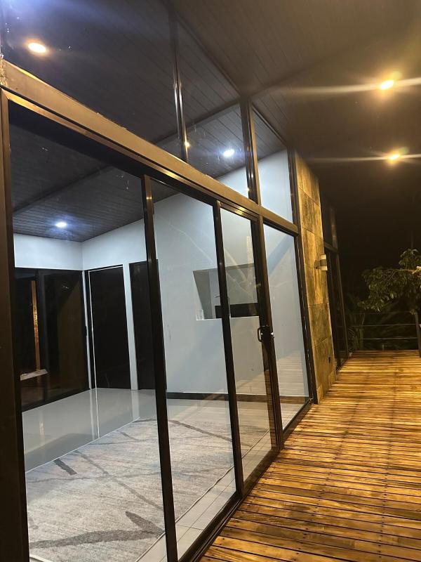Tree of Heaven Lodge - image 12