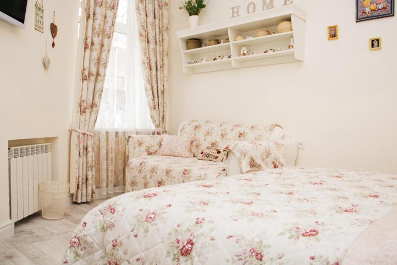 Romantic apartment near Opera with Air-conditioning - image 9