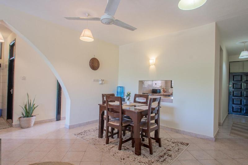 Lani Palm Apartment - 3 Min to Beach - image 6