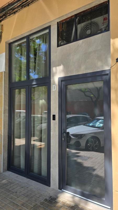 Apartamentos Vicent Clavel - image 1
