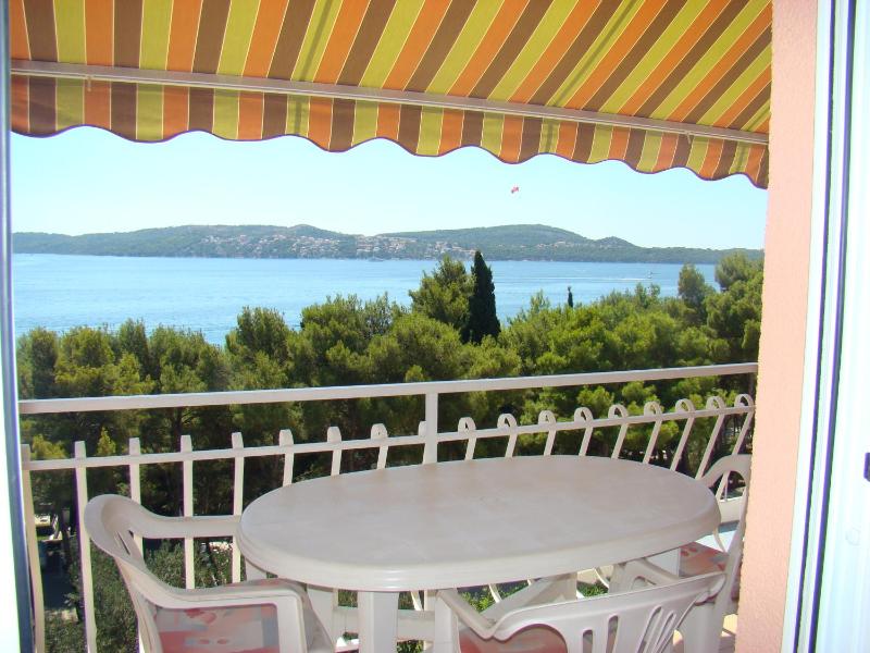 Apartment with Sea View image 4