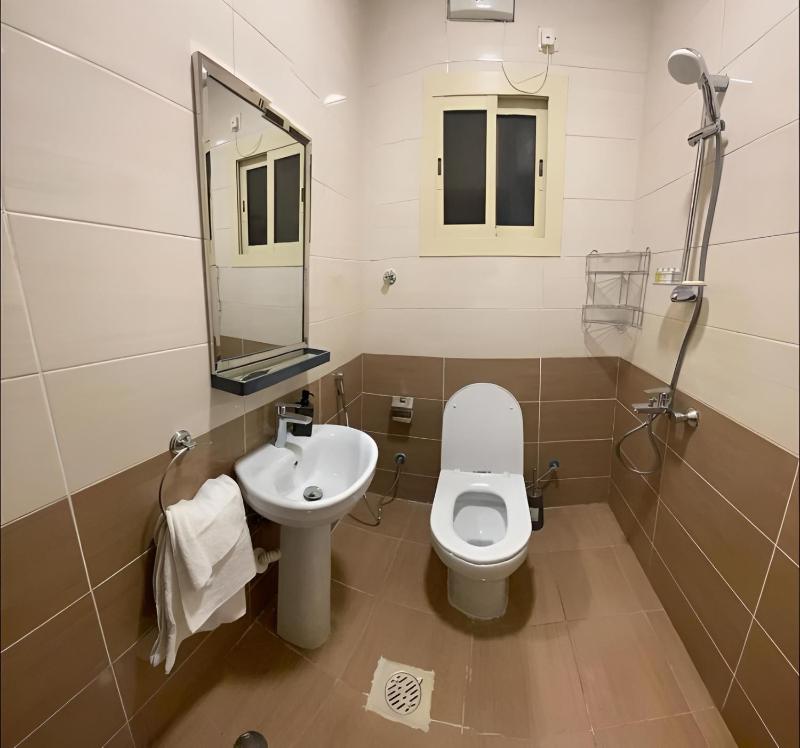 Luxurious 2-Bedroom Apartment in Batha Quraish - image 4