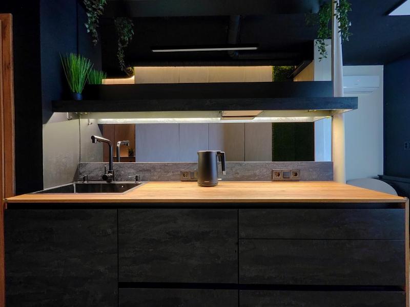 BT Apartment - image 6