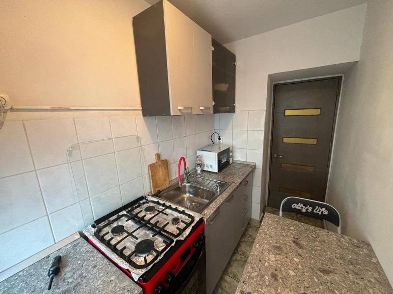London Appartment - image 19