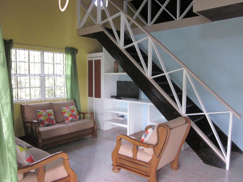 Buttercup Cottage Apartments - image 3