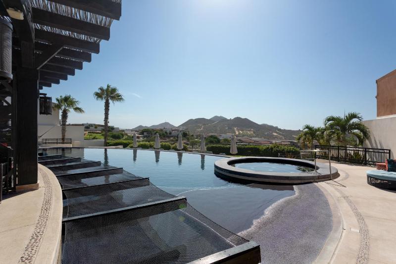 Luxe 5 BDRM Copala Villa GOLF Minutes to Marina - image 2