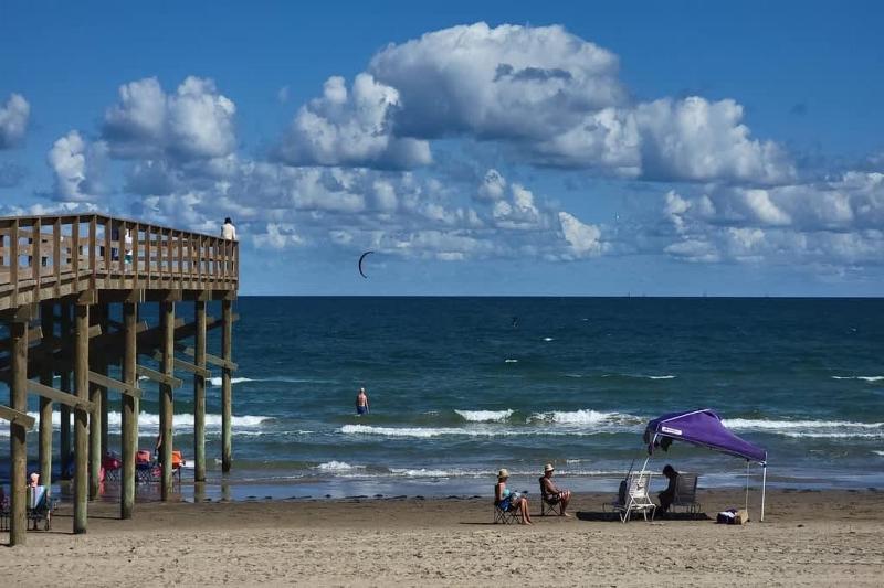 Cora Lee Beachview condo - image 42