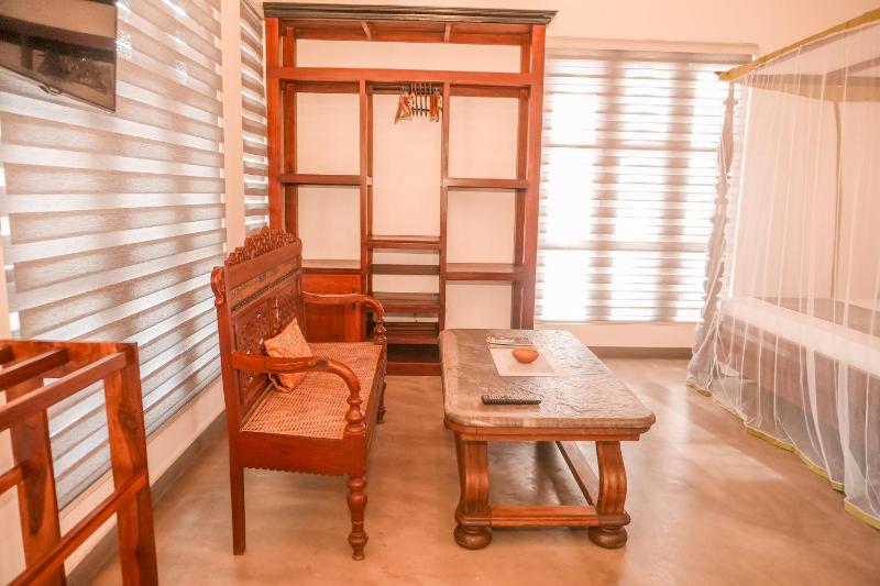 Beach Club Bungalow Induruwa - image 36