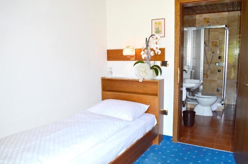 Single Room with Balcony image 2