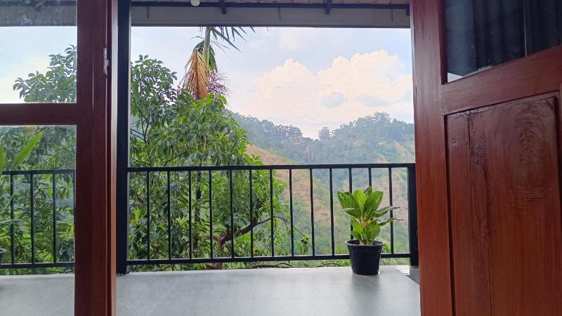 Mountain Manor Homestay - image 23