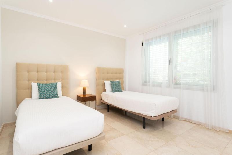 Elle Ocean Villa Gran Canaria Heated pool Wifi BY Kalmacanaria - image 9