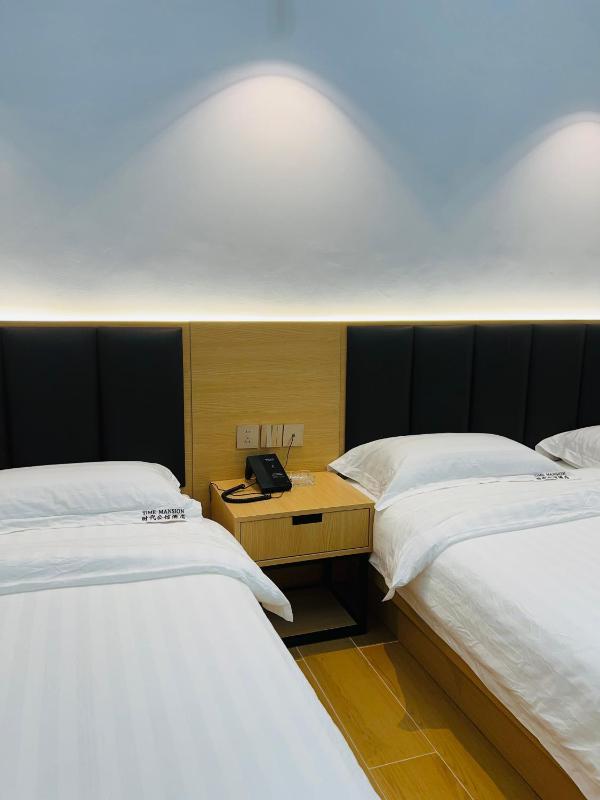 Times Mansion Hotel King Twin bed - image 7