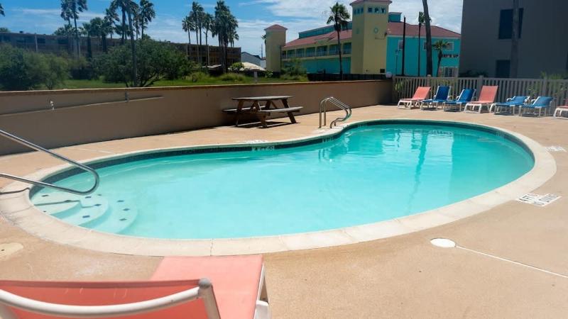 Island Condo 1st Floor Pool Patio condo - image 25