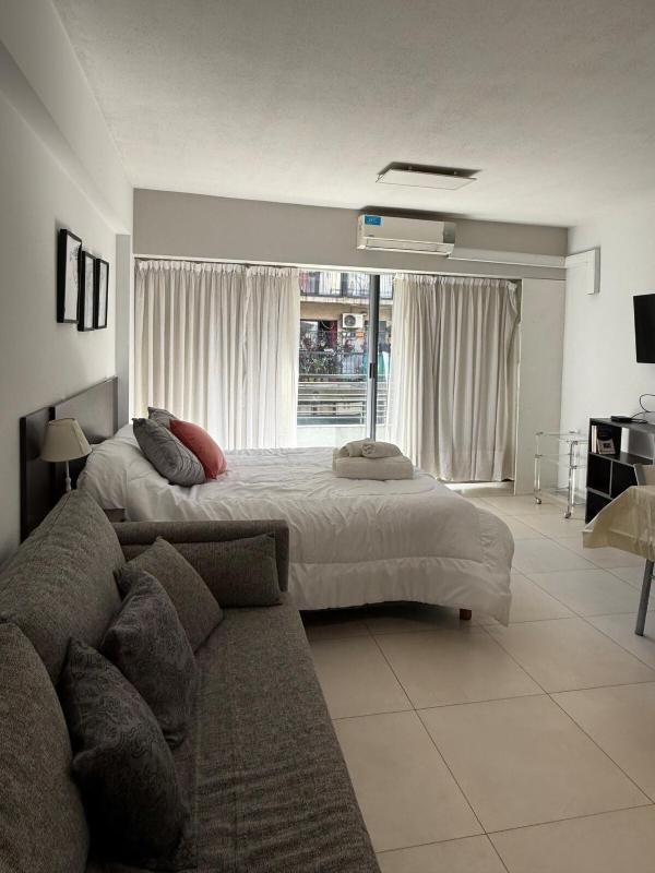 Spectacular Coby Home Bright Studio - image 4