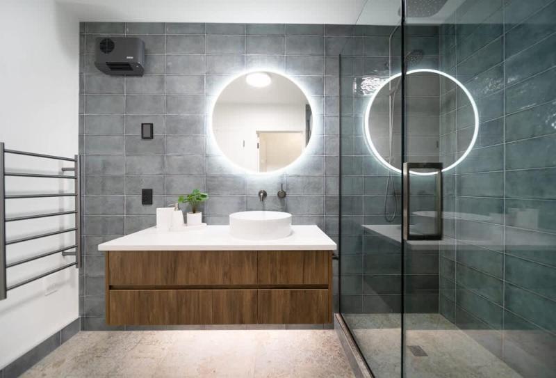 TAHUNA LAKEFRONT LUXURY Central Location - image 25
