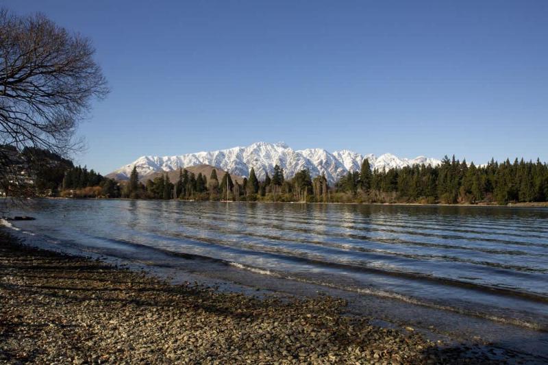 TAHUNA LAKEFRONT LUXURY Central Location - image 39