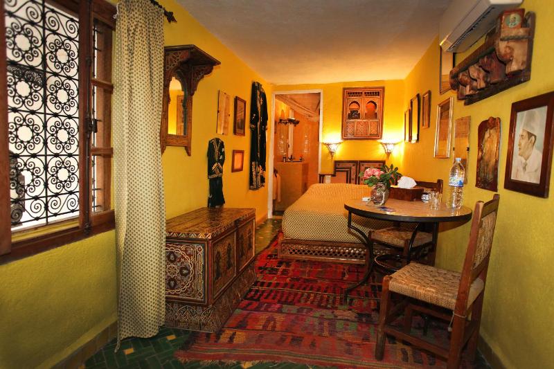 Double Room image 2