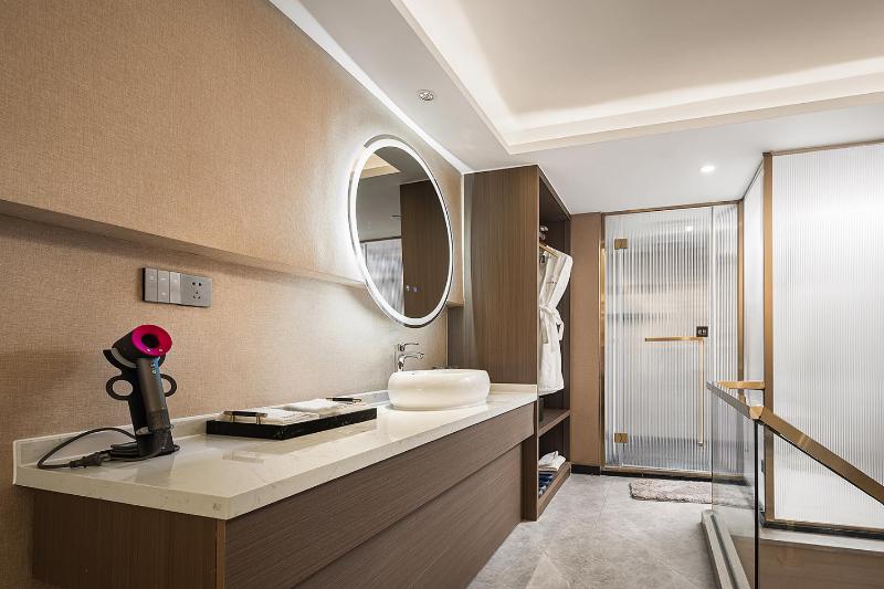 Ouchen International Sky River Hotel (Monument to the people's Liberation Pedestrian Street Store Chongqing) - image 34