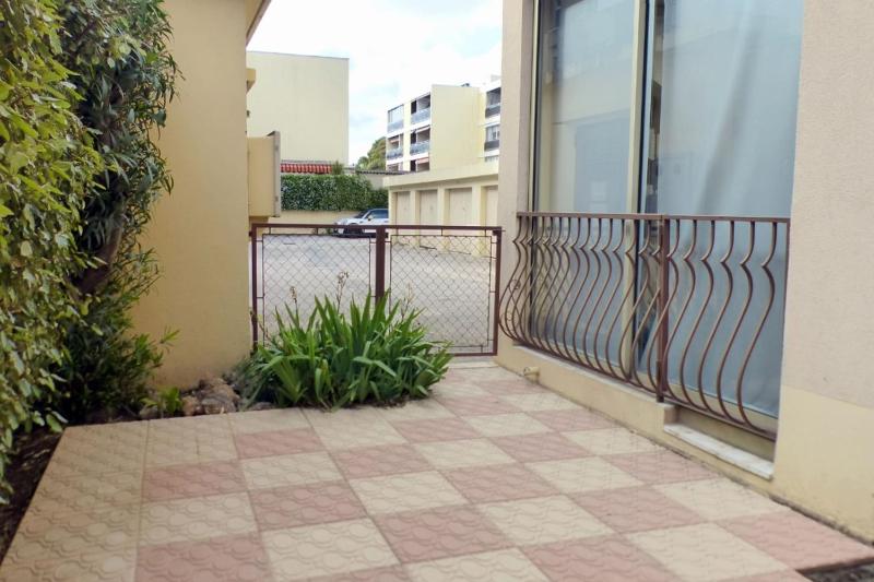 Apartment of 36 m2 with terrace - image 18