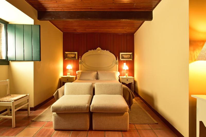 Standard Double Room image 4