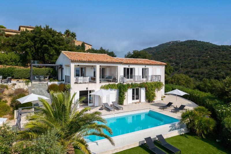 Villa Beau Rêve - Villa climatisée avec piscine - image 12