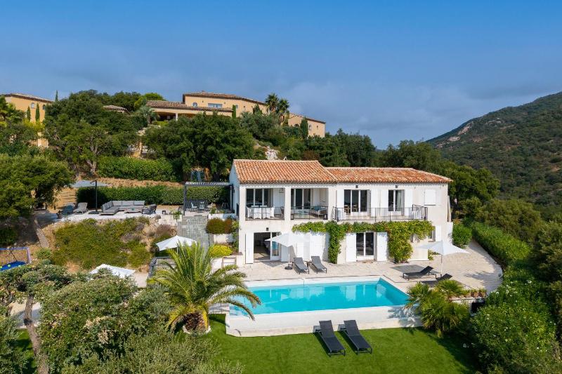 Villa Beau Rêve - Villa climatisée avec piscine - image 15