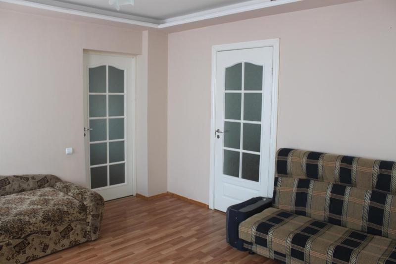 Family Room with Shared Bathroom image 2