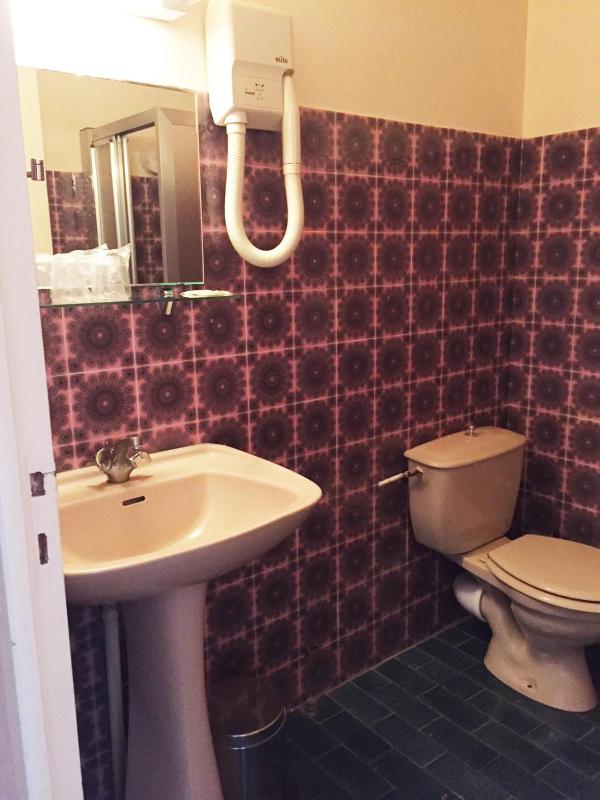 Small Double Room image 2