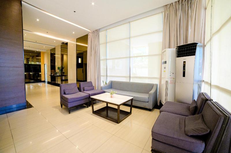 Cozy Comfy City Center Condo in Centrio - image 22