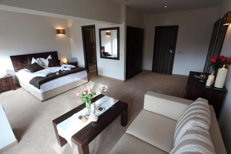 Deluxe Junior Suite image 3