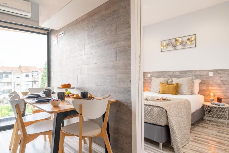 Host Wise - Amadeo Apartments - image 49