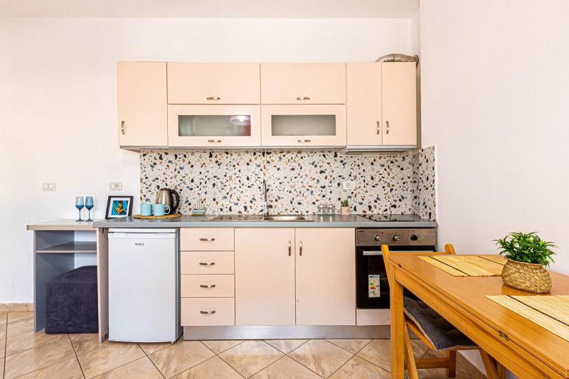 Downtown Studio - Cozy Kitchen & Easy Access - image 10