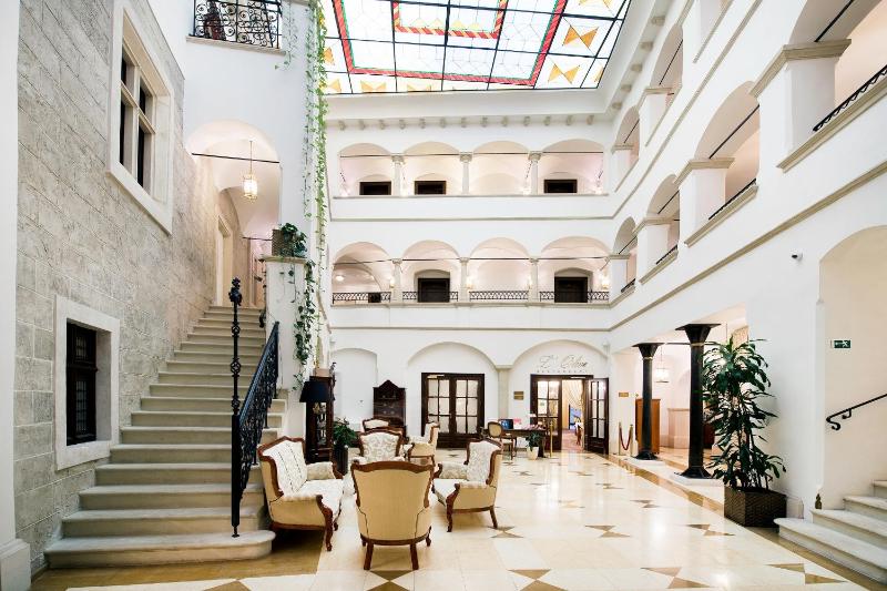 Arcadia Boutique Hotel - image 2