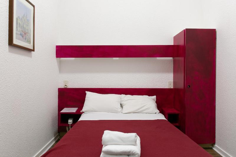 Hotel De La Gare Nantes Station Hotel Nantes - image 39
