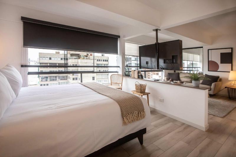 Enlightening 1BR in Miraflores - image 6