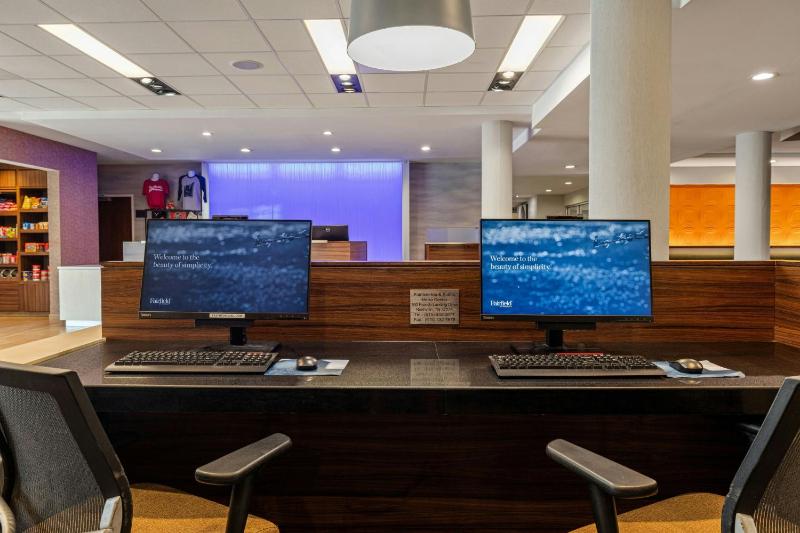 Fairfield Inn & Suites by Marriott Nashville MetroCenter - image 10